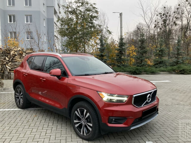 Червоний Вольво XC40, об'ємом двигуна 2 л та пробігом 8 тис. км за 34900 $, фото 1 на Automoto.ua