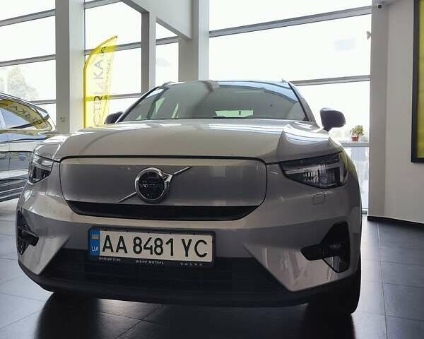 Сірий Вольво XC40, об'ємом двигуна 0 л та пробігом 75 тис. км за 34000 $, фото 1 на Automoto.ua