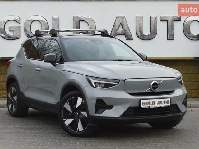 Серый Вольво XC40, объемом двигателя 0 л и пробегом 25 тыс. км за 28500 $, фото 1 на Automoto.ua