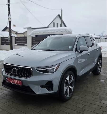 Сірий Вольво XC40, об'ємом двигуна 1.97 л та пробігом 2 тис. км за 34900 $, фото 1 на Automoto.ua