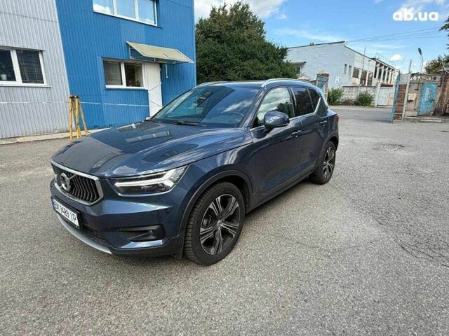 Синій Вольво XC40, об'ємом двигуна 2 л та пробігом 202 тис. км за 27000 $, фото 1 на Automoto.ua