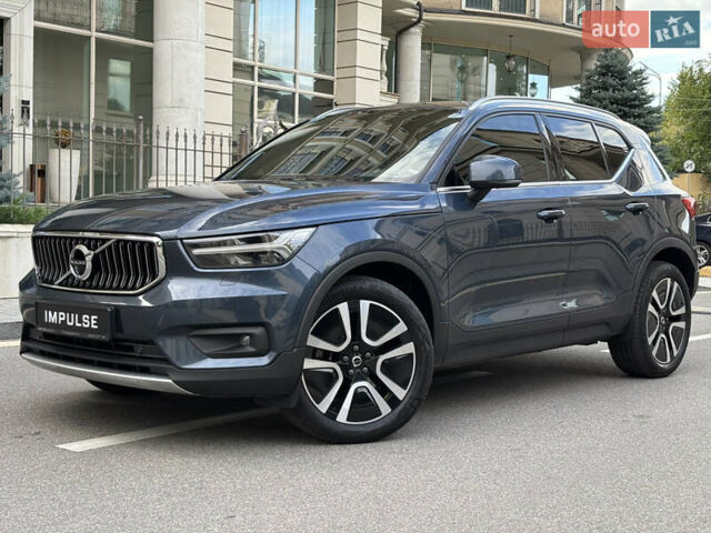 Синий Вольво XC40, объемом двигателя 1.97 л и пробегом 148 тыс. км за 29500 $, фото 1 на Automoto.ua