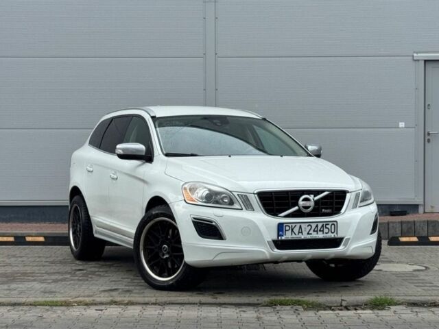 Белый Вольво ХС60, объемом двигателя 2.4 л и пробегом 230 тыс. км за 4300 $, фото 1 на Automoto.ua
