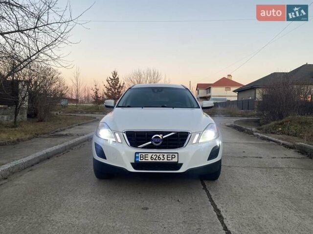 Белый Вольво ХС60, объемом двигателя 3.2 л и пробегом 263 тыс. км за 14500 $, фото 1 на Automoto.ua