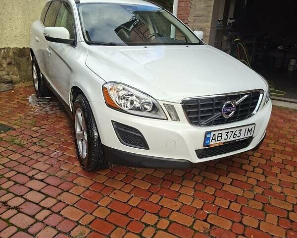 Вольво ХС60 2012 в Виннице на Automoto.ua Белый Вольво ХС60, объемом двигателя 2.4 л и пробегом 129 тыс. км за 15400 $, фото 1 на Automoto.ua