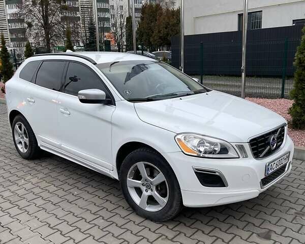 Білий Вольво ХС60, об'ємом двигуна 2.4 л та пробігом 240 тис. км за 18200 $, фото 1 на Automoto.ua