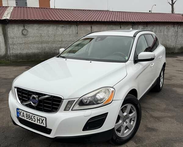 Белый Вольво ХС60, объемом двигателя 1.98 л и пробегом 356 тыс. км за 14500 $, фото 1 на Automoto.ua