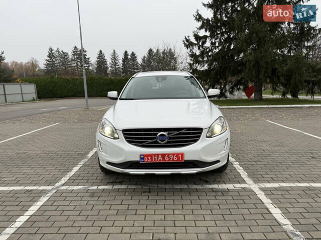 Белый Вольво ХС60, объемом двигателя 2.4 л и пробегом 288 тыс. км за 18700 $, фото 1 на Automoto.ua