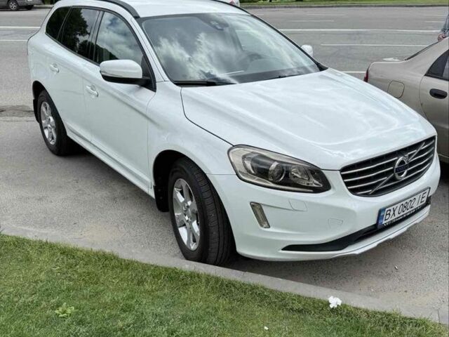 Белый Вольво ХС60, объемом двигателя 2 л и пробегом 191 тыс. км за 18800 $, фото 1 на Automoto.ua