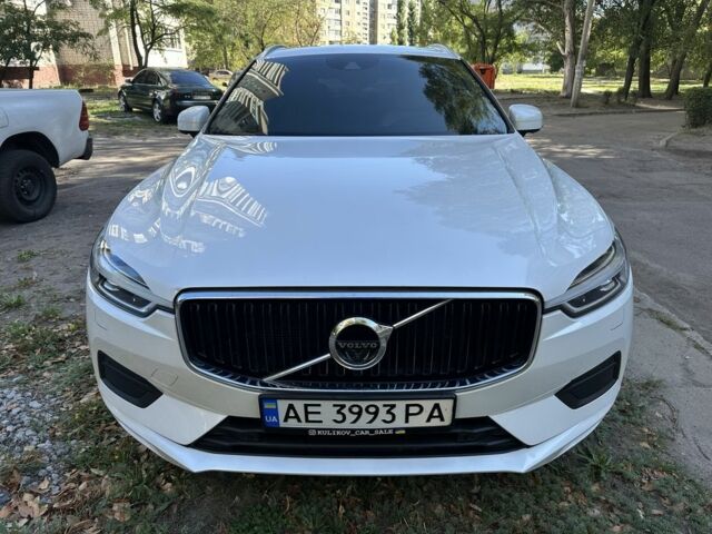 Белый Вольво ХС60, объемом двигателя 2 л и пробегом 107 тыс. км за 27500 $, фото 1 на Automoto.ua