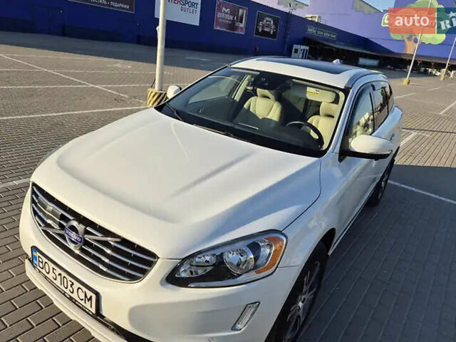 Белый Вольво ХС60, объемом двигателя 2 л и пробегом 95 тыс. км за 13000 $, фото 1 на Automoto.ua
