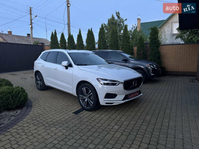 Белый Вольво ХС60, объемом двигателя 2 л и пробегом 207 тыс. км за 21700 $, фото 1 на Automoto.ua