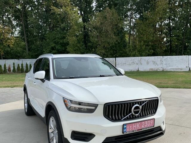 Белый Вольво ХС60, объемом двигателя 2 л и пробегом 145 тыс. км за 22300 $, фото 1 на Automoto.ua