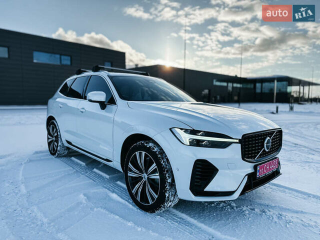 Білий Вольво ХС60, об'ємом двигуна 2 л та пробігом 60 тис. км за 54500 $, фото 1 на Automoto.ua