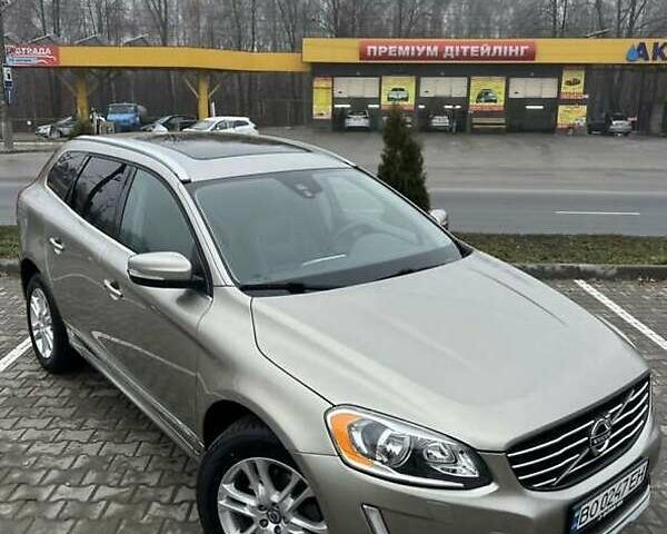 Бежевый Вольво ХС60, объемом двигателя 2.5 л и пробегом 131 тыс. км за 16300 $, фото 1 на Automoto.ua