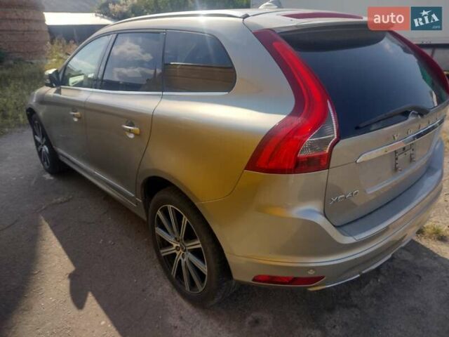 Бежевый Вольво ХС60, объемом двигателя 1.97 л и пробегом 147 тыс. км за 9900 $, фото 1 на Automoto.ua