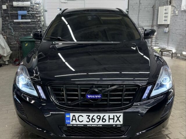 Чорний Вольво ХС60, об'ємом двигуна 2.4 л та пробігом 251 тис. км за 14500 $, фото 1 на Automoto.ua