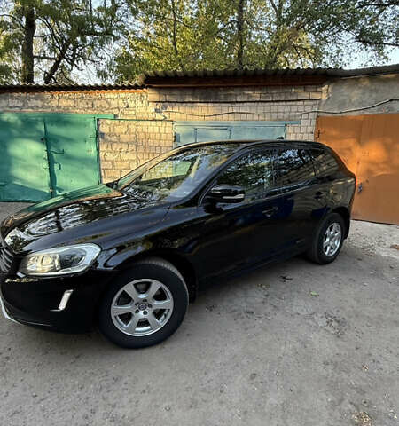 Черный Вольво ХС60, объемом двигателя 2 л и пробегом 217 тыс. км за 22400 $, фото 1 на Automoto.ua