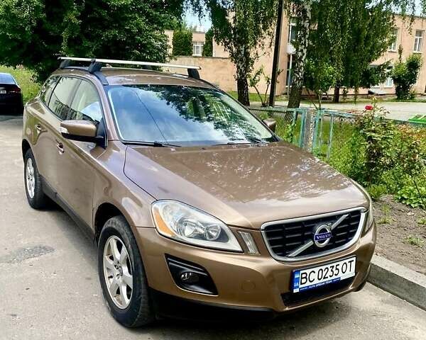 Коричневий Вольво ХС60, об'ємом двигуна 2.4 л та пробігом 325 тис. км за 10999 $, фото 1 на Automoto.ua