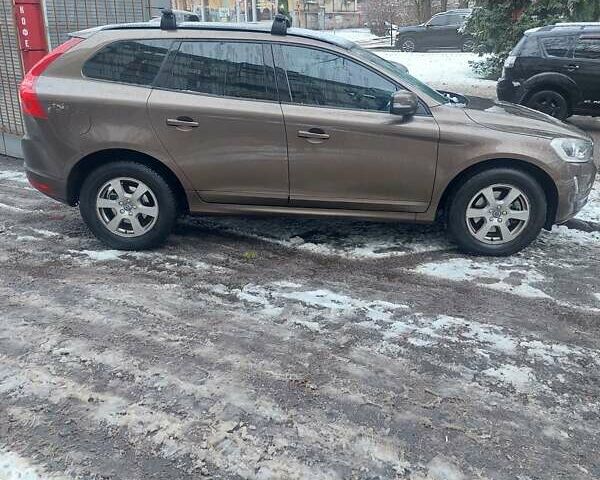 Коричневий Вольво ХС60, об'ємом двигуна 1.97 л та пробігом 220 тис. км за 22500 $, фото 1 на Automoto.ua