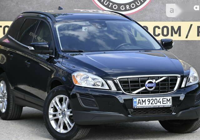 Вольво ХС60, объемом двигателя 2 л и пробегом 299 тыс. км за 15000 $, фото 1 на Automoto.ua