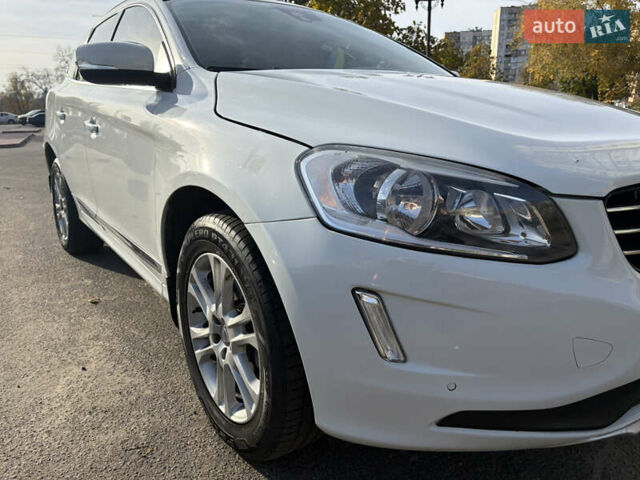 Вольво ХС60, объемом двигателя 2 л и пробегом 142 тыс. км за 15600 $, фото 1 на Automoto.ua