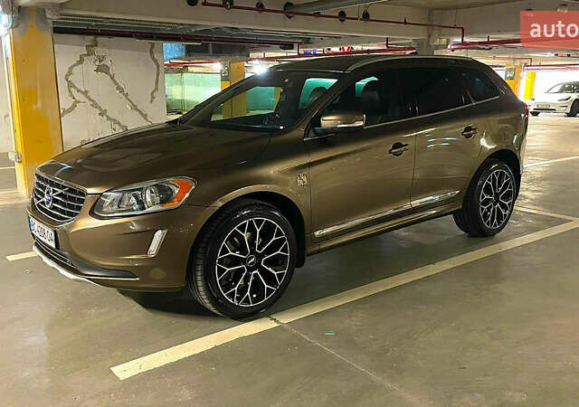 Вольво ХС60, объемом двигателя 2.95 л и пробегом 207 тыс. км за 17000 $, фото 1 на Automoto.ua