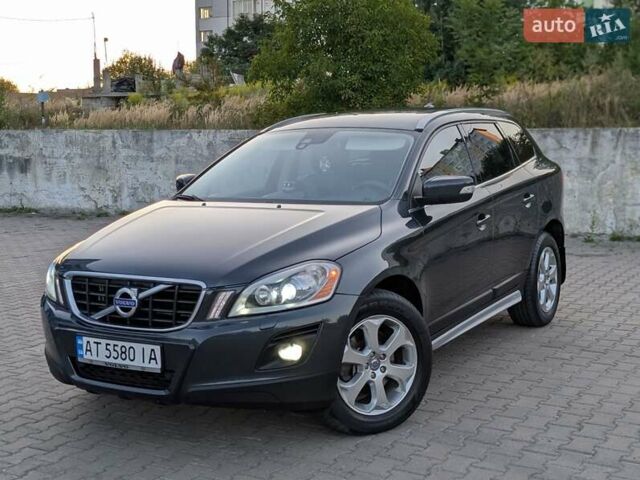 Серый Вольво ХС60, объемом двигателя 2.4 л и пробегом 248 тыс. км за 17000 $, фото 1 на Automoto.ua