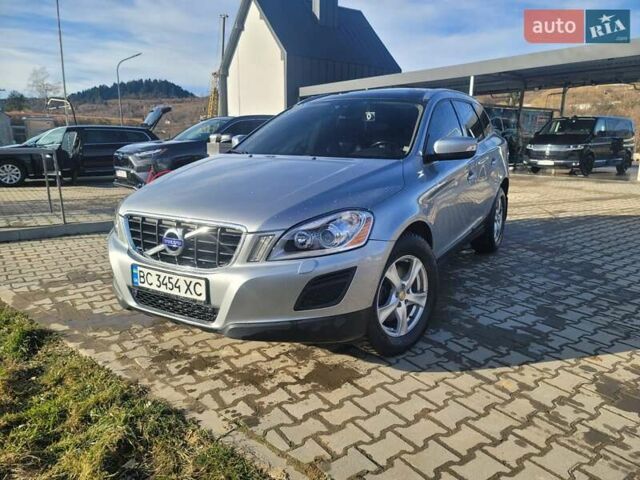 Сірий Вольво ХС60, об'ємом двигуна 2.4 л та пробігом 368 тис. км за 17000 $, фото 1 на Automoto.ua