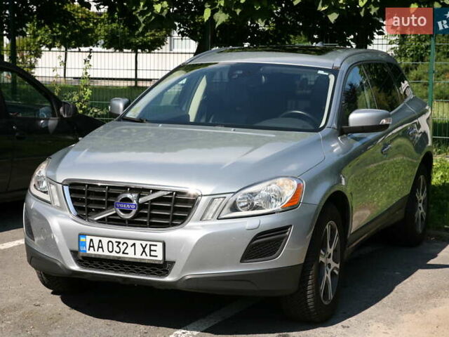 Серый Вольво ХС60, объемом двигателя 2.95 л и пробегом 203 тыс. км за 12300 $, фото 1 на Automoto.ua