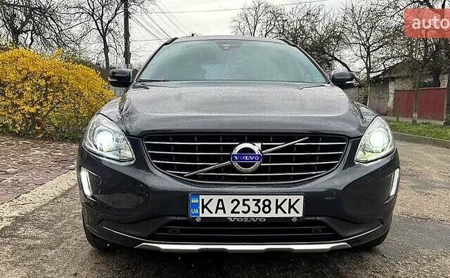 Серый Вольво ХС60, объемом двигателя 2 л и пробегом 178 тыс. км за 21000 $, фото 1 на Automoto.ua
