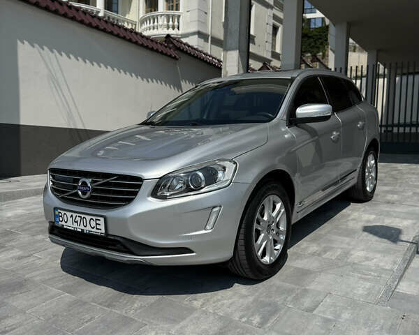 Сірий Вольво ХС60, об'ємом двигуна 2 л та пробігом 165 тис. км за 17000 $, фото 1 на Automoto.ua