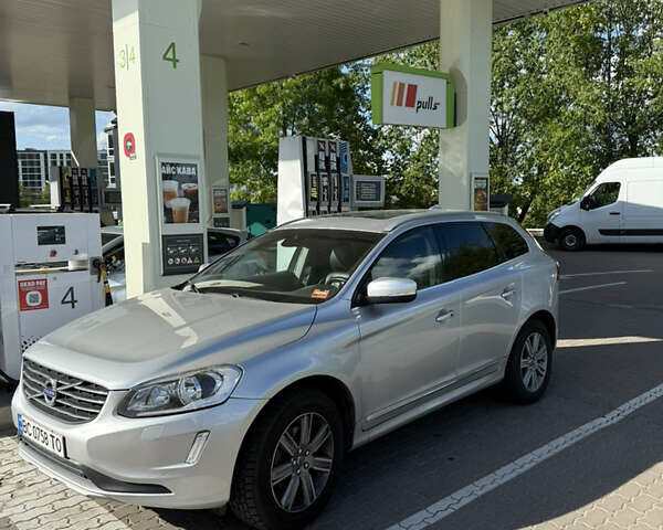 Сірий Вольво ХС60, об'ємом двигуна 1.97 л та пробігом 129 тис. км за 19800 $, фото 1 на Automoto.ua