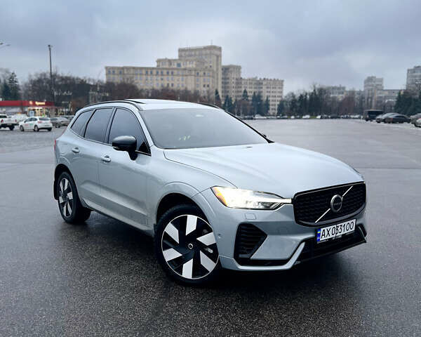 Сірий Вольво ХС60, об'ємом двигуна 1.97 л та пробігом 13 тис. км за 58000 $, фото 1 на Automoto.ua