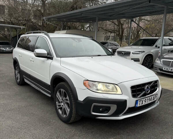 Білий Вольво ХС70, об'ємом двигуна 2.4 л та пробігом 221 тис. км за 15767 $, фото 1 на Automoto.ua