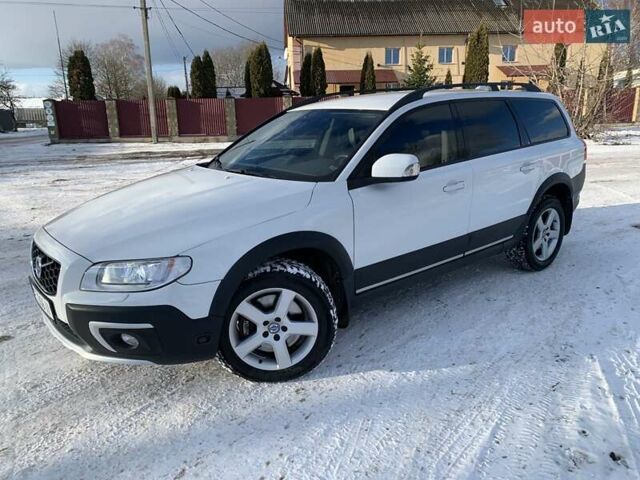 Білий Вольво ХС70, об'ємом двигуна 2.5 л та пробігом 291 тис. км за 17400 $, фото 1 на Automoto.ua