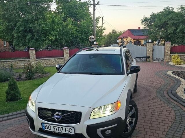 Білий Вольво ХС70, об'ємом двигуна 2.5 л та пробігом 194 тис. км за 17700 $, фото 1 на Automoto.ua
