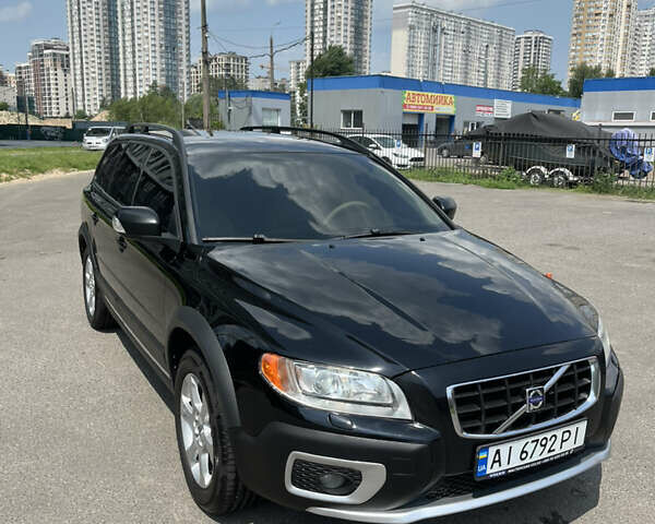 Черный Вольво ХС70, объемом двигателя 3.2 л и пробегом 393 тыс. км за 9500 $, фото 1 на Automoto.ua