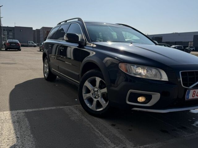 Черный Вольво ХС70, объемом двигателя 0 л и пробегом 270 тыс. км за 7000 $, фото 1 на Automoto.ua