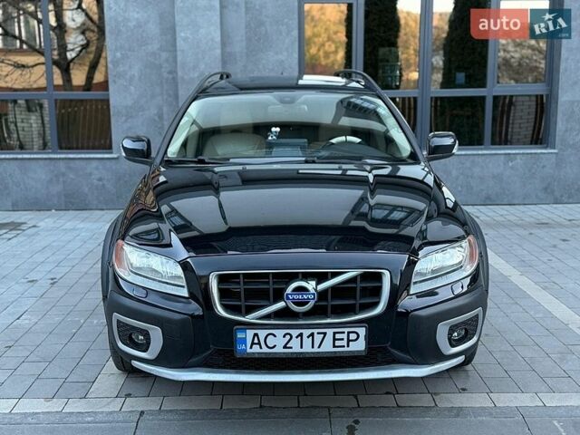 Черный Вольво ХС70, объемом двигателя 3.2 л и пробегом 250 тыс. км за 13777 $, фото 1 на Automoto.ua