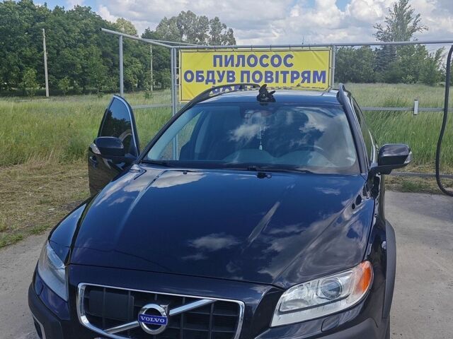 Черный Вольво ХС70, объемом двигателя 2.4 л и пробегом 321 тыс. км за 15499 $, фото 1 на Automoto.ua