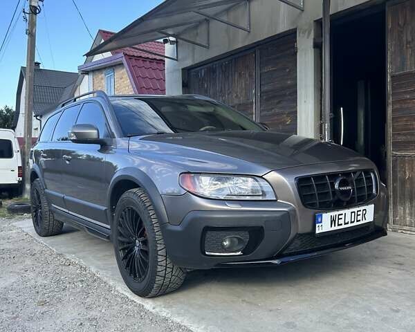 Коричневий Вольво ХС70, об'ємом двигуна 2.4 л та пробігом 303 тис. км за 14000 $, фото 1 на Automoto.ua