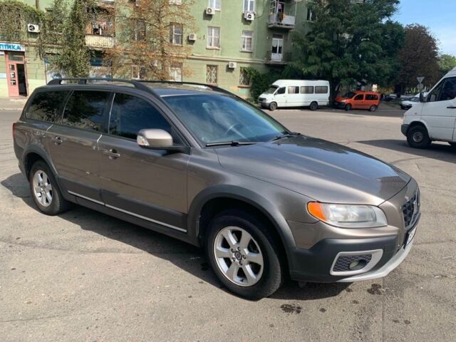 Коричневий Вольво ХС70, об'ємом двигуна 0 л та пробігом 185 тис. км за 9308 $, фото 1 на Automoto.ua