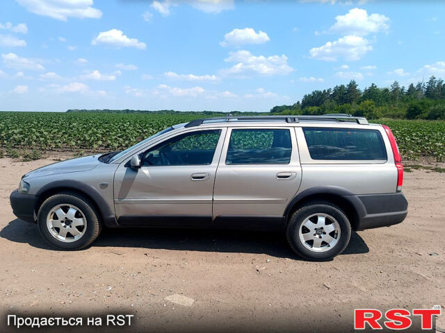 Вольво ХС70, объемом двигателя 2.4 л и пробегом 335 тыс. км за 2600 $, фото 1 на Automoto.ua