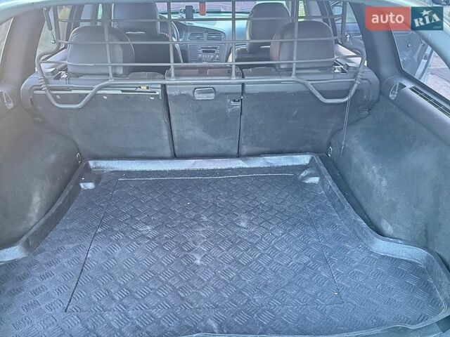 Вольво ХС70, объемом двигателя 2.4 л и пробегом 390 тыс. км за 3100 $, фото 1 на Automoto.ua