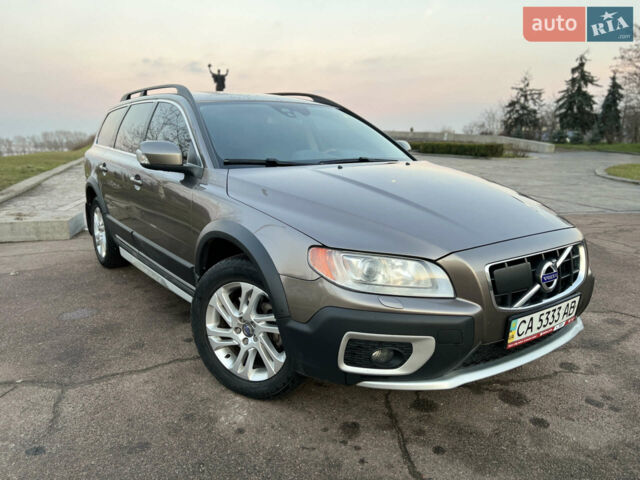 Вольво ХС70, объемом двигателя 3 л и пробегом 322 тыс. км за 13000 $, фото 1 на Automoto.ua