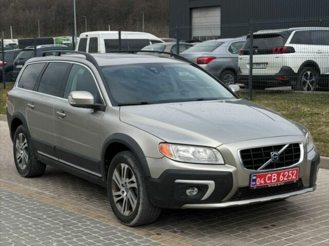Вольво ХС70, об'ємом двигуна 2 л та пробігом 233 тис. км за 11000 $, фото 1 на Automoto.ua