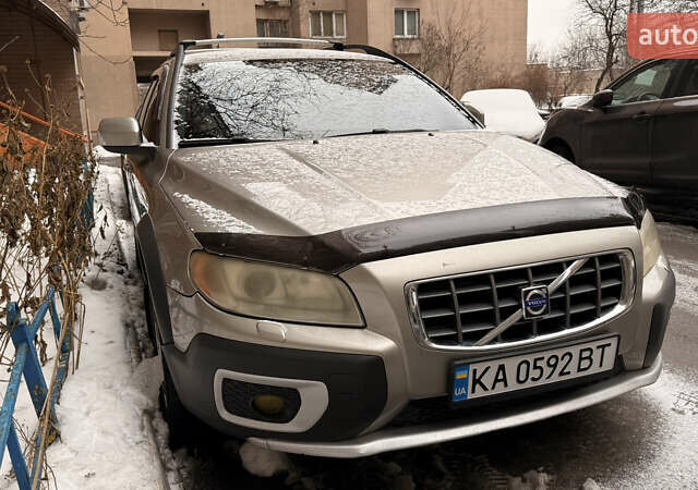 Сірий Вольво ХС70, об'ємом двигуна 3.2 л та пробігом 319 тис. км за 9000 $, фото 1 на Automoto.ua