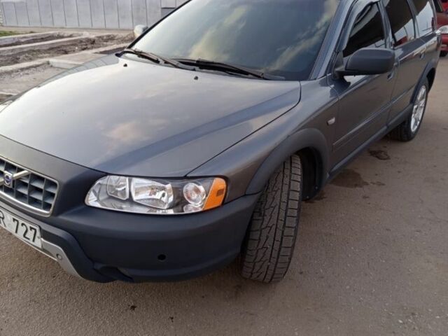 Сірий Вольво ХС70, об'ємом двигуна 2.4 л та пробігом 293 тис. км за 4964 $, фото 1 на Automoto.ua