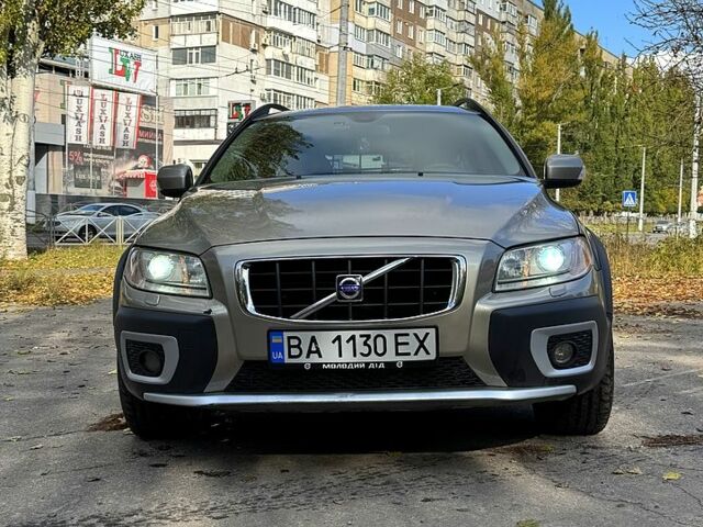 Сірий Вольво ХС70, об'ємом двигуна 3.2 л та пробігом 180 тис. км за 10300 $, фото 1 на Automoto.ua